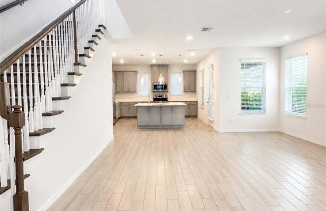 5136 GOLDFINCH Drive Gallery 3