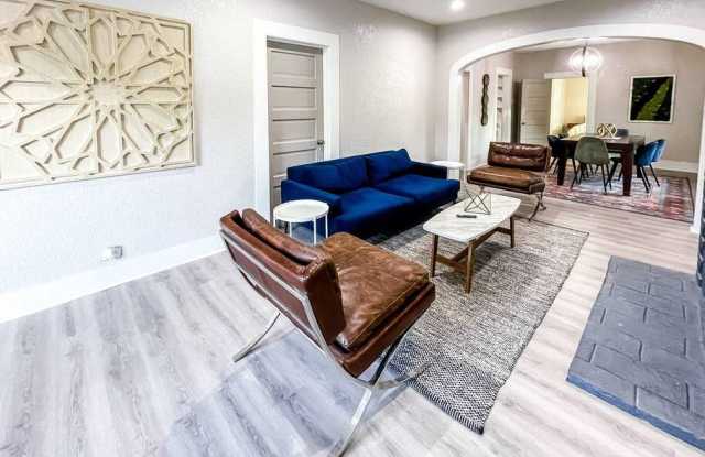 1108 Center St - 1108 Center Street, San Antonio, TX 78202