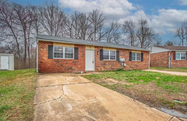 Great - 2 BEDROOM - Bright Open Floor Plan !! - 38 Verdi Circle, New Castle County, DE 19702