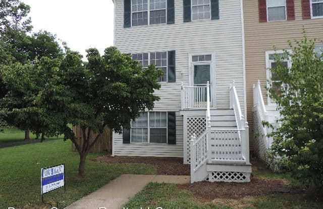 513 Radford Ter NE - 513 Radford Terrace Northeast, Leesburg, VA 20176