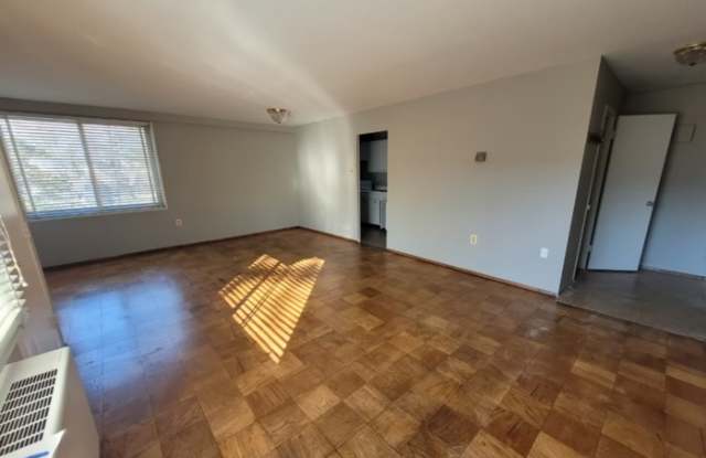 499 Silver Spring Avenue Gallery 4