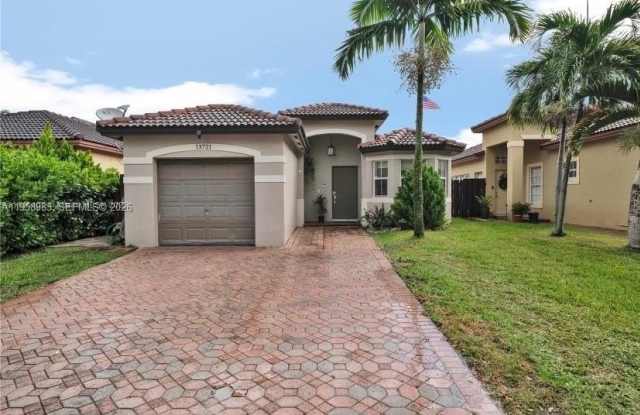 13721 SW 119th Ave photos photos