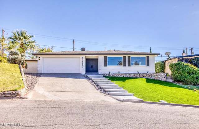 Beautiful remodel 3 bed-2 baths plus extra office space home in Kern Place photos photos