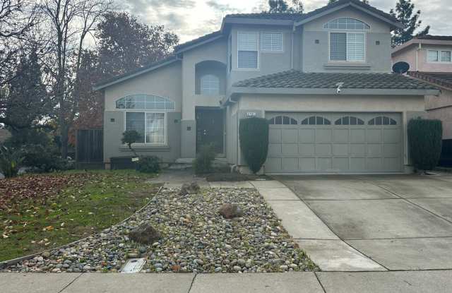 Gorgeous 3 Bed, 2.5 on Corner Lot - 4901 Bridle Way, Antioch, CA 94531