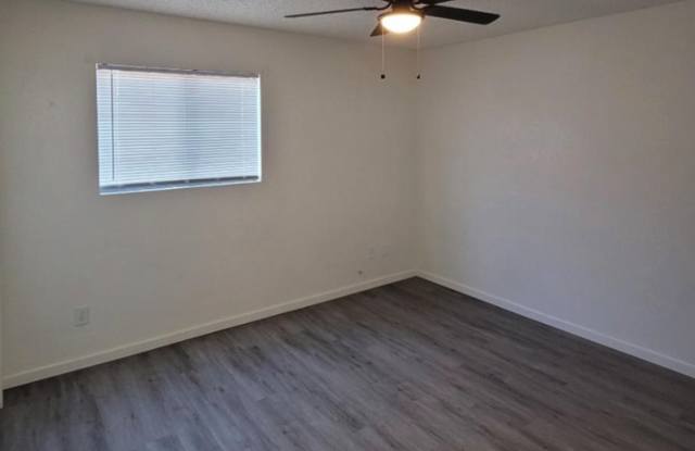 SPACIOUS and awesome home! Excellent floorplan! Gallery 3