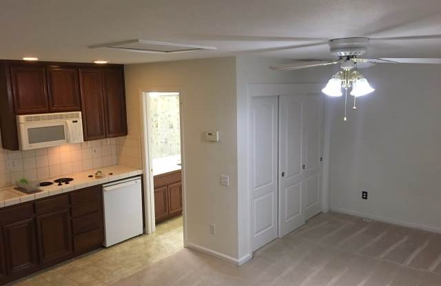 Rare Studio in North Turlock photos photos