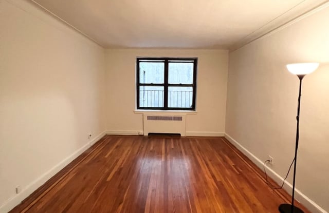 8 East 48th Street - 8 East 48th Street, New York City, NY 10017
