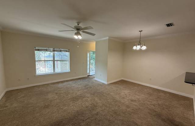 986 Airport Road Gallery 3