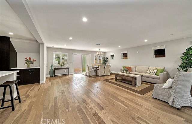 24240 Ocean Avenue Gallery 3