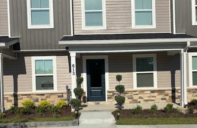 618 Royal Road - 1 photos photos