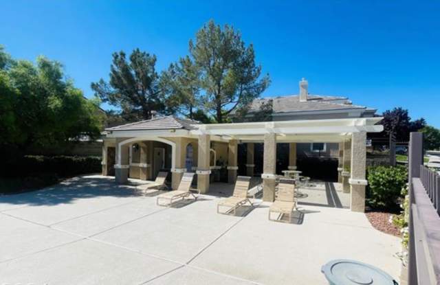 10317 Forum Hills photos photos