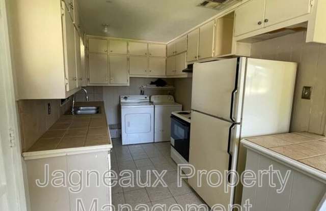 1217 Sage Dr Gallery 4