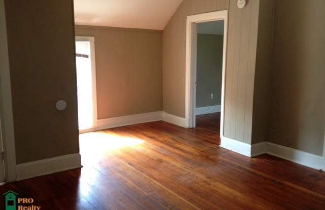 690 Blair Ave West #1 Gallery 4