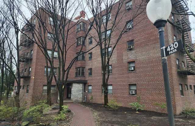420  Park Place - 420 Park Place, Fort Lee, NJ 07024