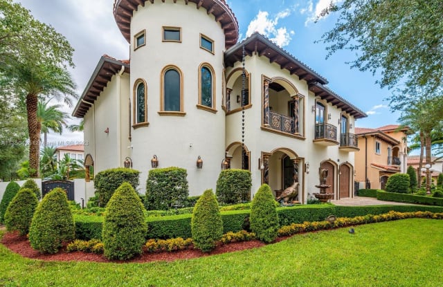8420 NW 169th Ter - 8420 Northwest 169th Terrace, Miami Lakes, FL 33016