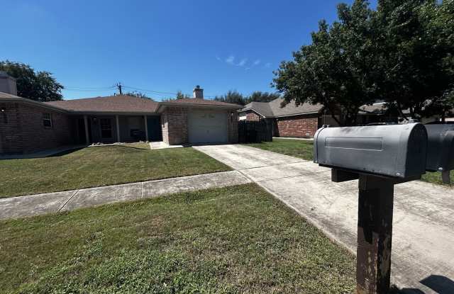 7106 Linkcrest - 7106 Linkcrest Drive, Leon Valley, TX 78240