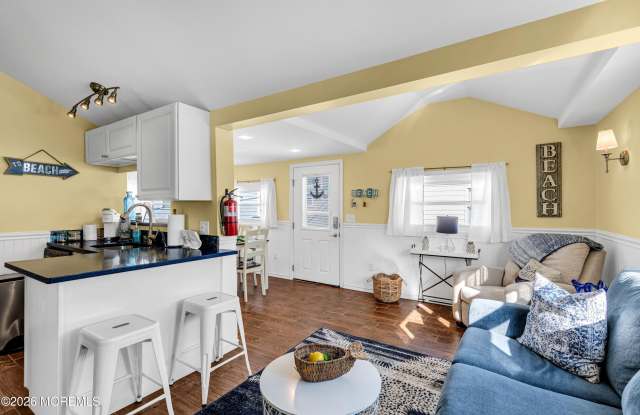 112 W Tide Way Gallery 2