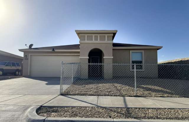 1013 VILLA SECA Drive - 1013 Villa Seca Drive, Horizon City, TX 79928