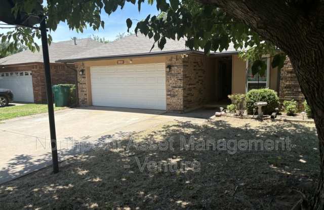 5033 Burntwood Dr - 5033 Burntwood Drive, Oklahoma City, OK 73135