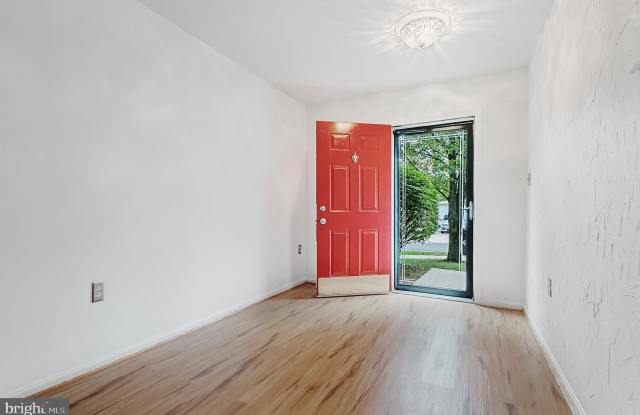 6709 VILLAGE PARK DRIVE Gallery 4