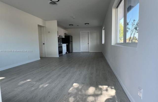 1831 NE 56th St photos photos