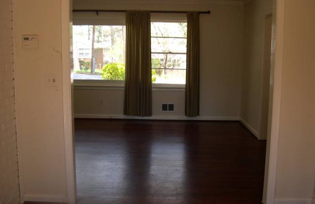 2677 Beechwood Ave Gallery 2