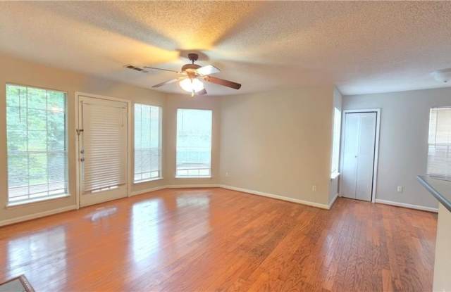 317 Hawkstone Way Gallery 3