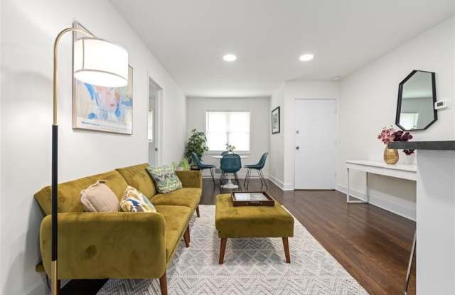 1437 Vesta Avenue Gallery 2