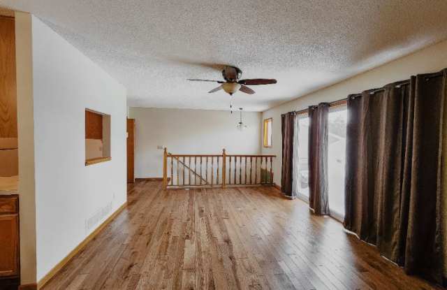 14332 Empire Ave, Apple Valley, MN 55124 Gallery 4