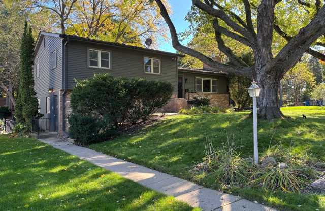 Beautiful 4-Bedroom, 2-Bathroom Home in Edina With Updates Amazing Backyard Space photos photos Beautiful 4-Bedroom, 2-Bathroom Home in Edina With Updates Amazing Backyard Space photos photos