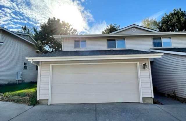 Water/Sewer/Garbage and landscaping included! A/C too! photos photos