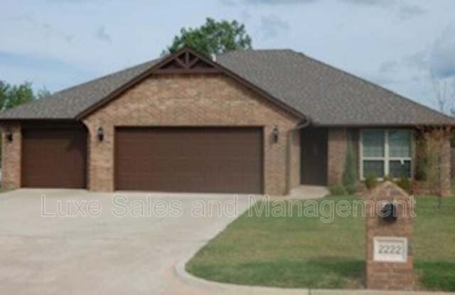 2222 Brook Drive - 2222 Brook Drive, Midwest City, OK 73020