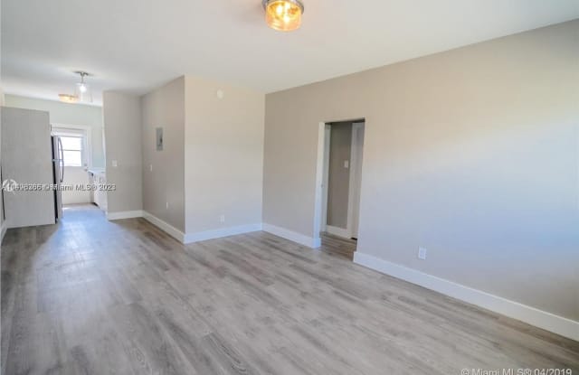 321 84th St - 321 84th Street, Miami Beach, FL 33141