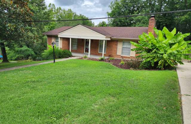 3 Bedroom, 2 Bathroom Home - 8114 Glimmer Way, Jefferson County, KY 40214
