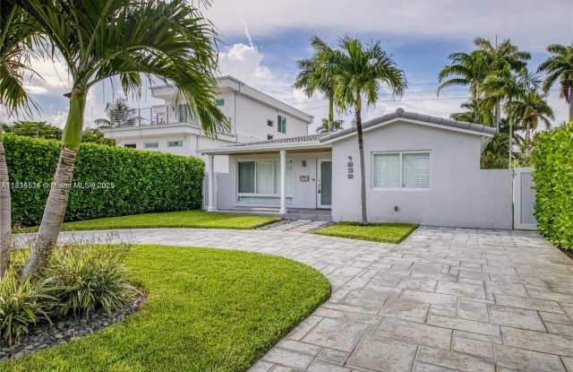 1239 Washington St photos photos