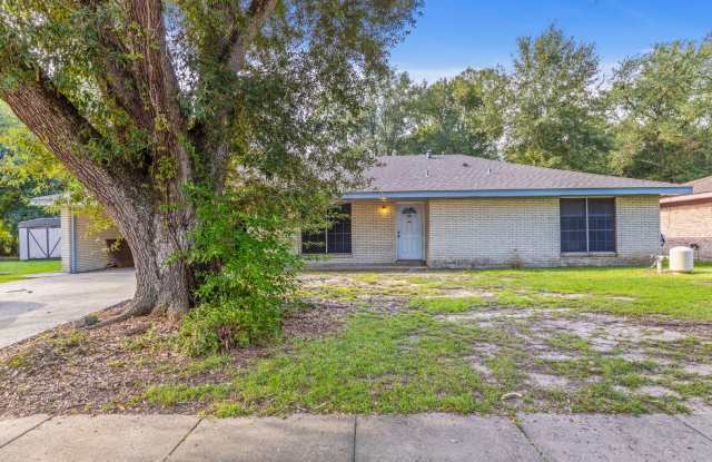 House For Rent - 2426 Oak Cliff Street, Calcasieu County, LA 70607