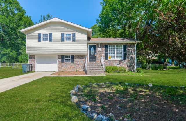 1705 Serene Circle - 1705 Serene Circle, Center Point, AL 35215