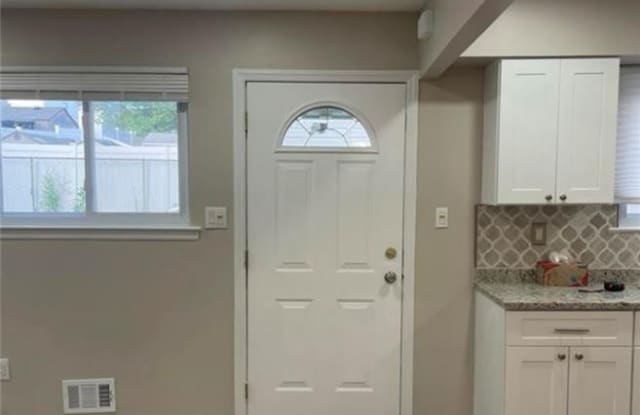 143 East Figurea Avenue - 143 East Figurea Avenue, Staten Island, NY 10308