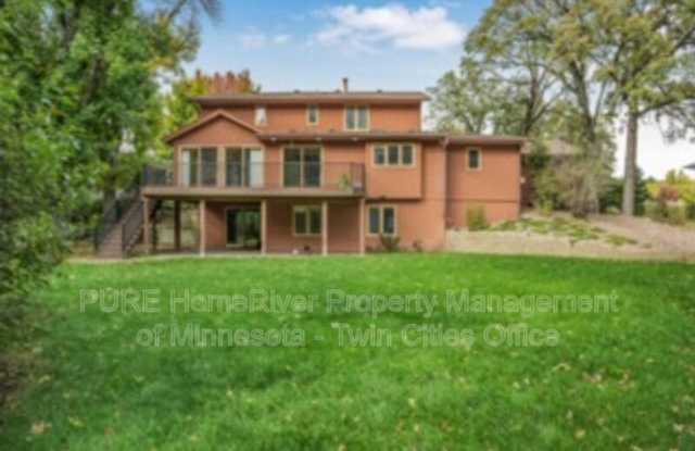 7420 Hyde Park Cir Gallery 1
