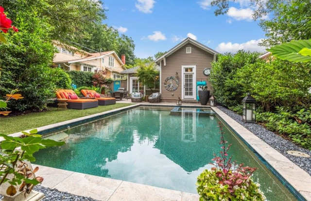 976 Adair Avenue NE photos photos