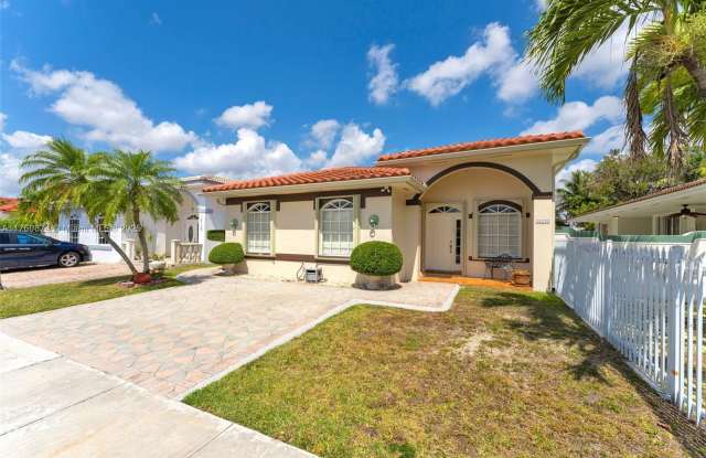 14125 SW 168th Ln - 14125 Southwest 168th Lane, Richmond West, FL 33177
