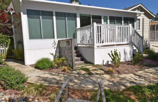 154 Scotia Pines Circle - 154 Scotia Pines Circle, Grass Valley, CA 95945