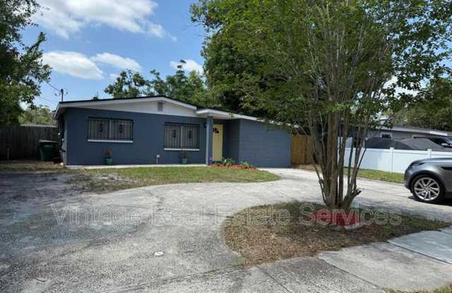 4203 E Yukon St photos photos