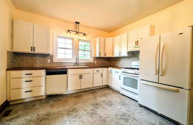 604 8th Avenue photos photos