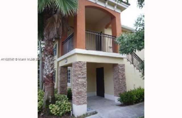 970 NE 34th Ave - 970 Northeast 34th Avenue, Homestead, FL 33033