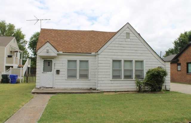 471 Elm Avenue photos photos