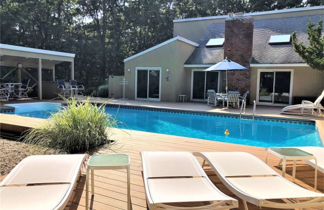 1 Indian Pipe Drive - 1 Indian Pipe Drive, Quogue, NY 11959