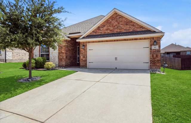 411 Winchester Drive Gallery 3