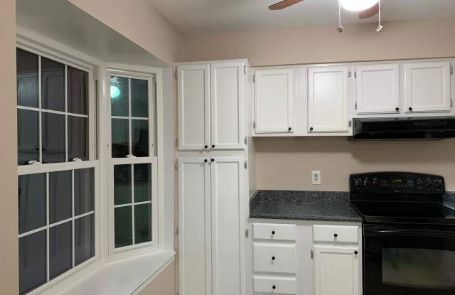 6432 OLD SCOTTS COURT Gallery 3