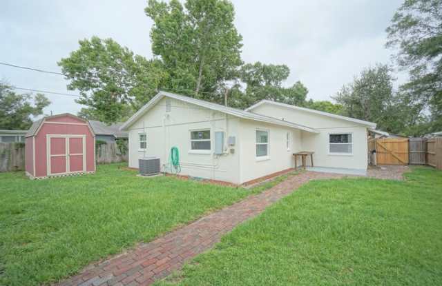 2590 36th Avenue North Gallery 3